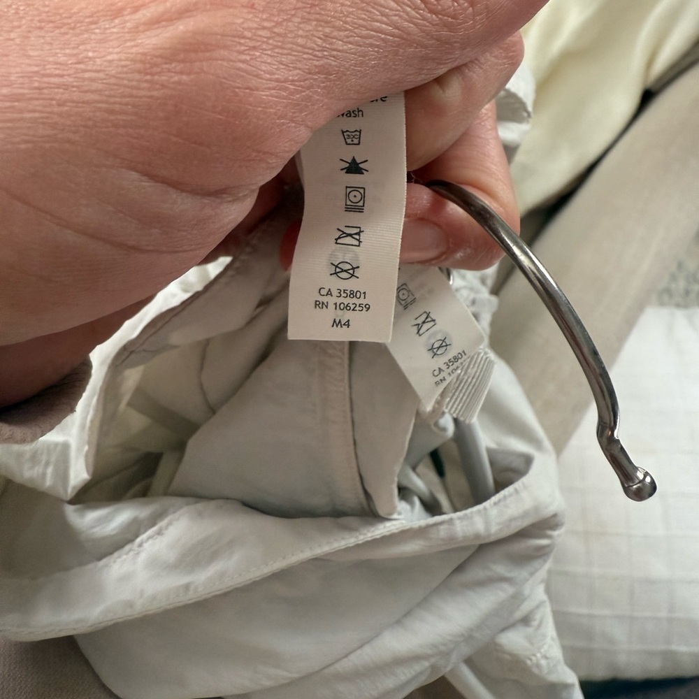 Lululemon jacket - Picture 3 of 3